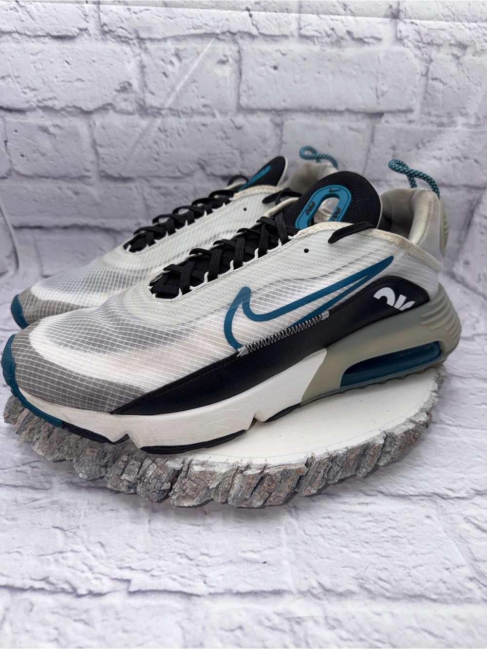 Nike Air Max 2090 Mens Size 14 White Black Athletic Running Shoes Sneakers